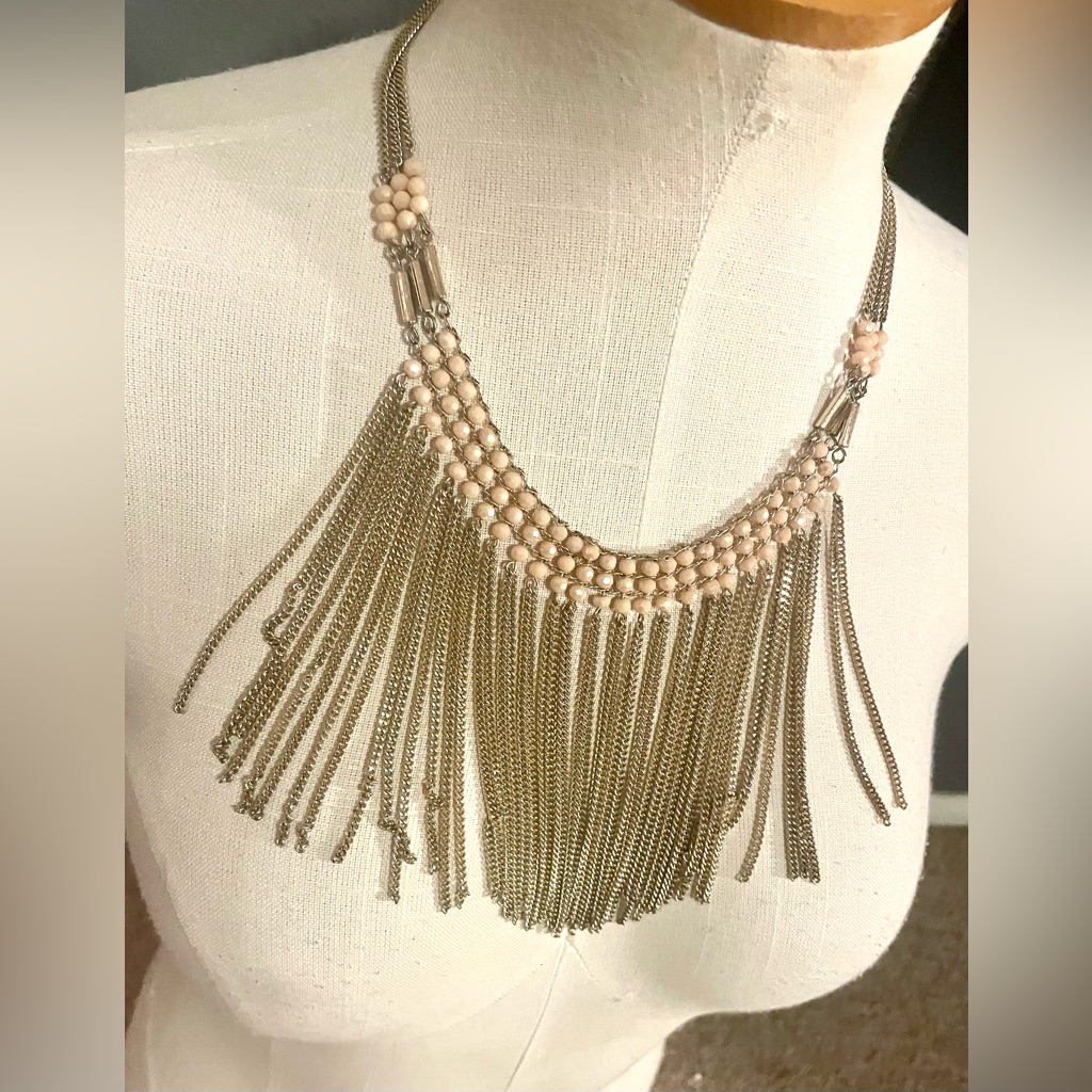 Guess Fringe Faux Gold Chains Pink Beads Statement Necklace Costume Jewelry 18$